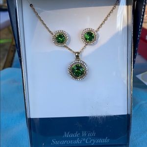 Necklace and earring set